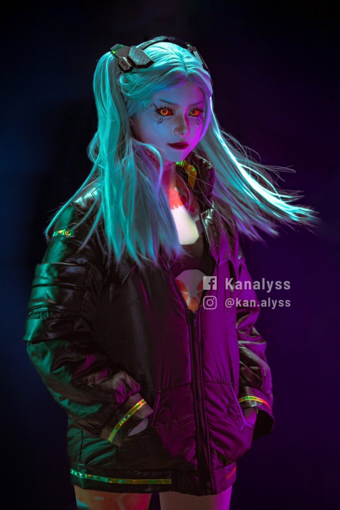 Fã apaixonada recria com perfeição a personagem Rebecca de Cyberpunk  Edgerunners em impressionante cosplay - Critical Hits